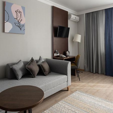 Ncityhotel Астана Екстериор снимка